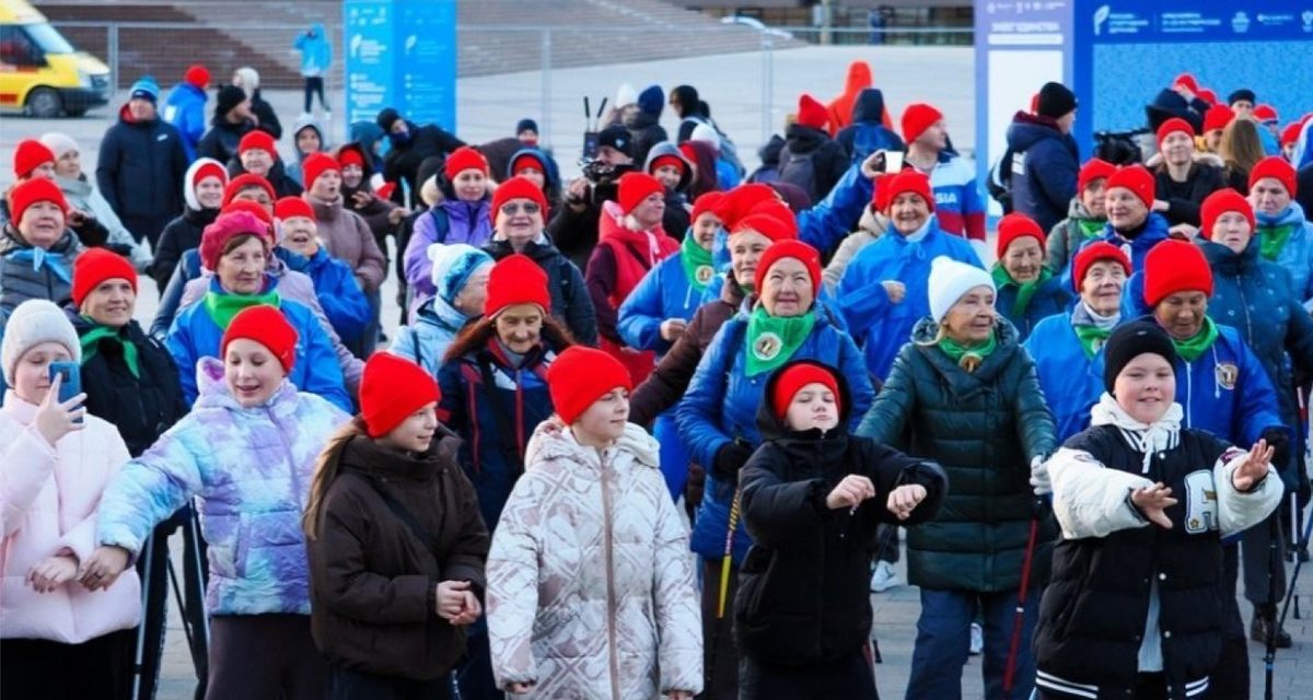 Олимпийский чемпион провёл массовую зарядку на форуме в Красноярске