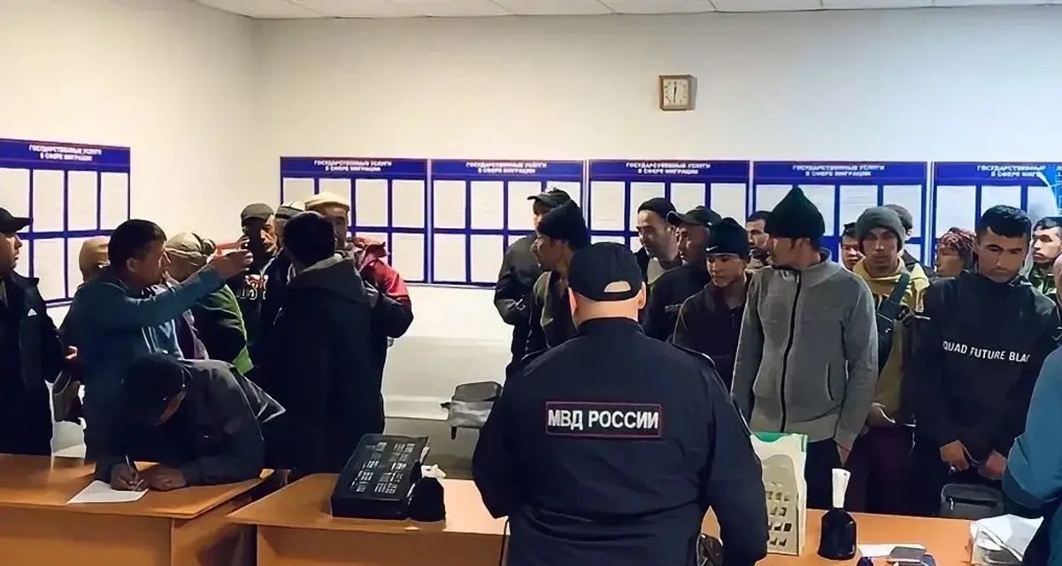 23 мигрантов выдворят из Красноярского края за нарушения миграционного законодательства
